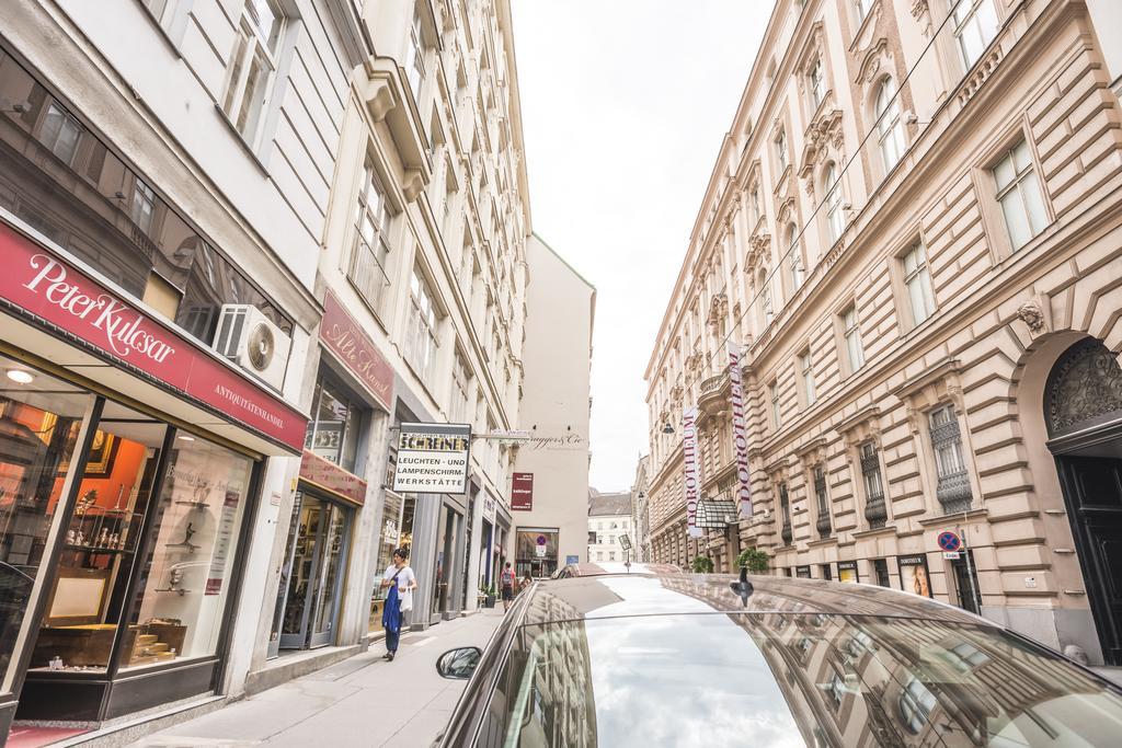 Moulin Rouge Suite Viena Exterior foto